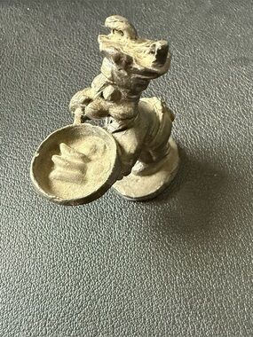 Pewter Bunny Rabbit Figurine